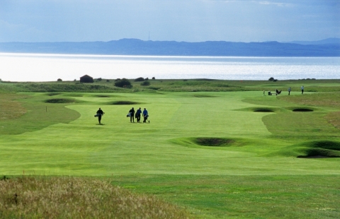 Gullane No 1. 3rd with players